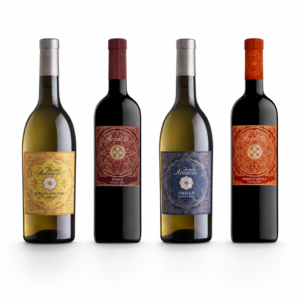"Selezione di Eccellenze Feudo Arancio: Vini DOC Chardonnay, Syrah, Grillo e N’D’Avola 2024-2020"